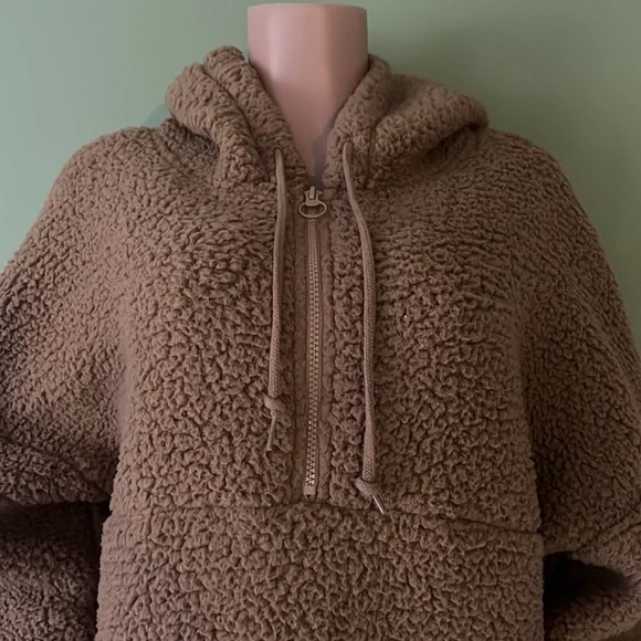 Pink Victoria Secret Varsity Sherpa half
Zipper Pullover - Picture 3 of 5